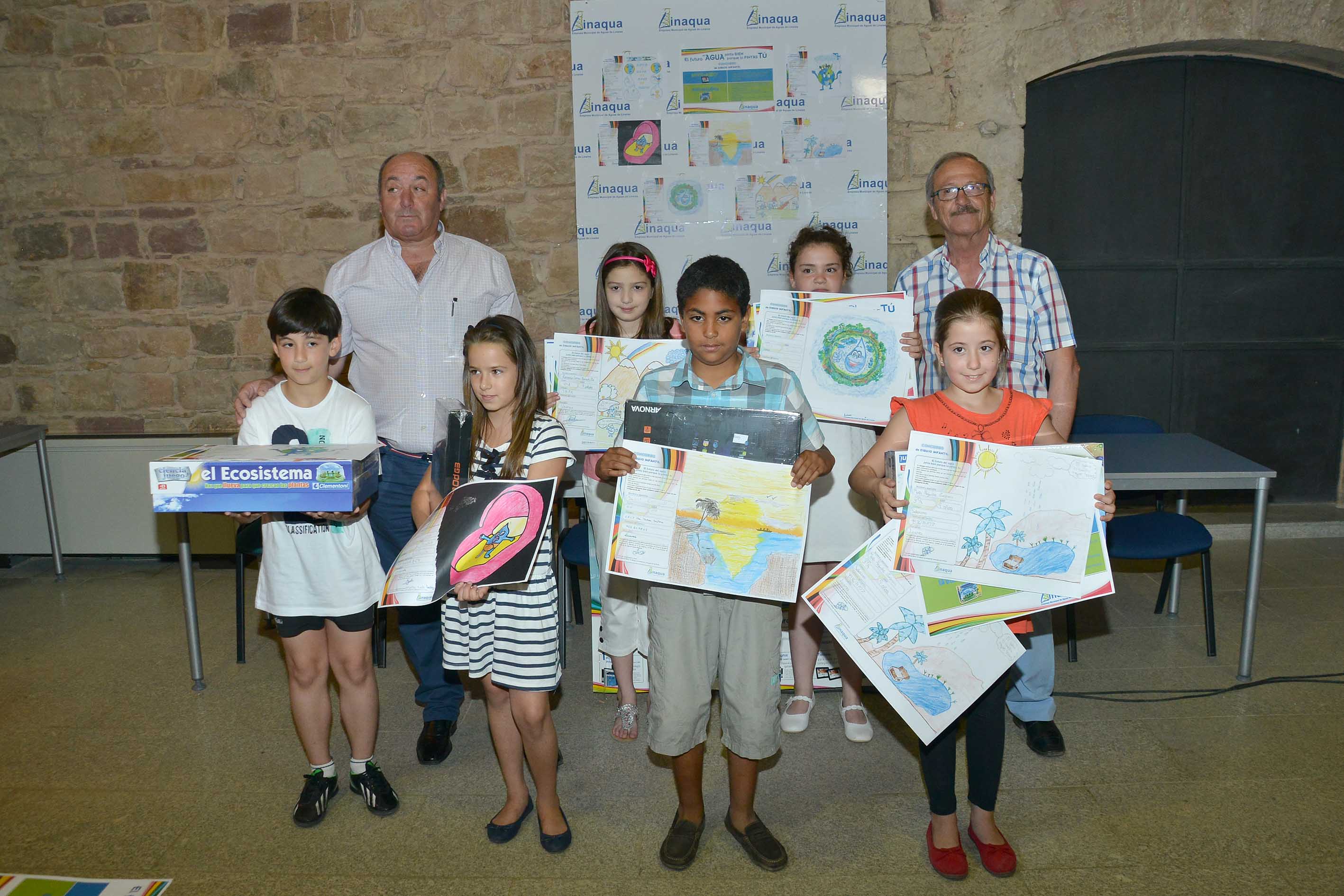 Los niños de Linares muestran con sus dibujos que el futuro del agua pasa por un uso inteligente de este recurso