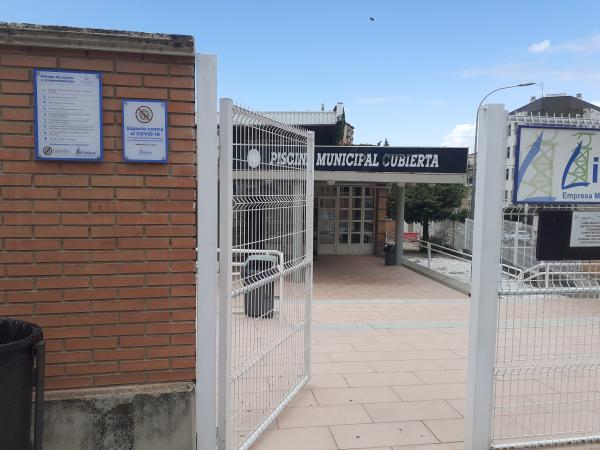 Plazas disponibles en la piscina cubierta municipal