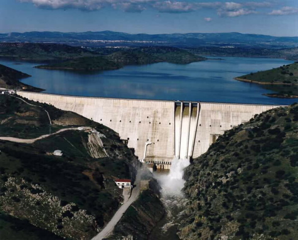 Captación Linares embalse Fernandina